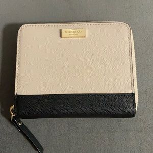 Kate Spade zip around wallet